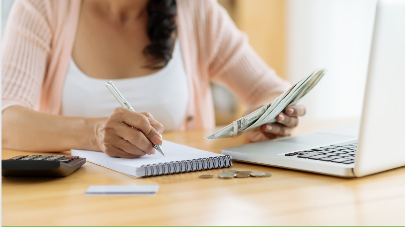 woman_calculating