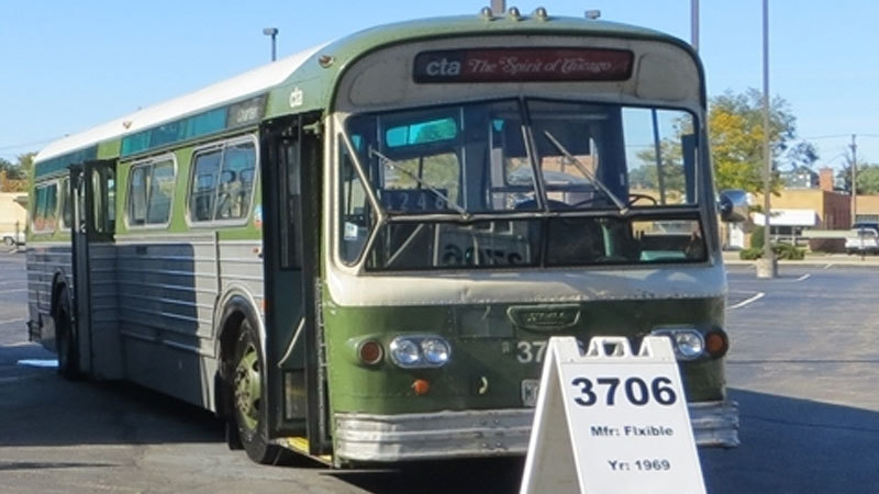 Bus 3706 on display at Skokie Shops